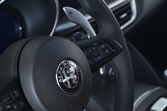 2025 Alfa Romeo Stelvio Sprint AWD - 22943639 - 18