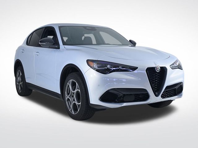 2025 Alfa Romeo Stelvio Sprint AWD - 22943659 - 6