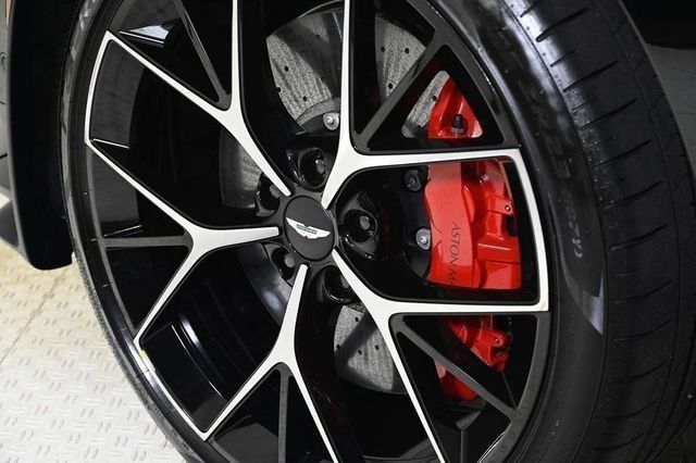 2025 Aston Martin DBX 707 AWD - 22854625 - 28