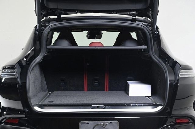 2025 Aston Martin DBX 707 AWD - 22854625 - 29