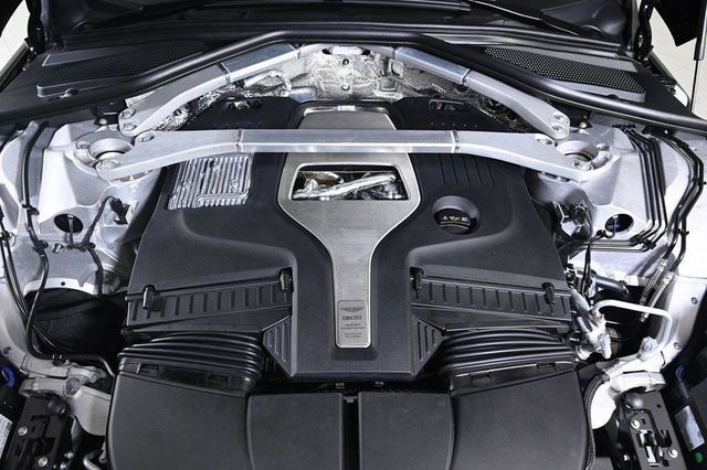 2025 Aston Martin DBX 707 AWD - 22854625 - 30