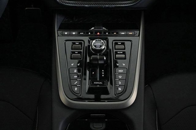 2025 Aston Martin DBX 707 AWD - 22854626 - 13
