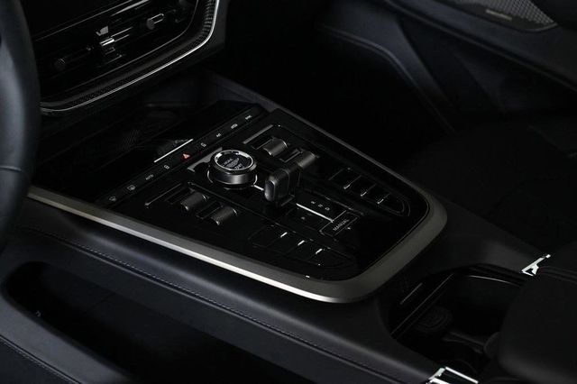 2025 Aston Martin DBX 707 AWD - 22854626 - 25