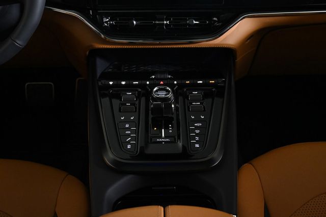 2025 Aston Martin DBX 707 AWD - 22901313 - 12