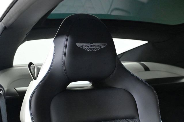 2025 Aston Martin Vanquish Coupe - 22854857 - 16