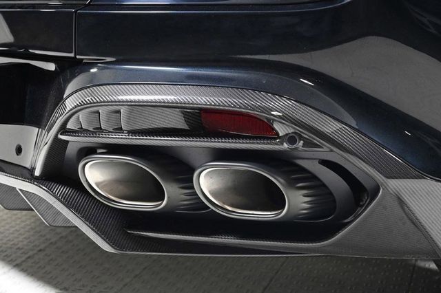 2025 Aston Martin Vanquish Coupe - 22854857 - 21