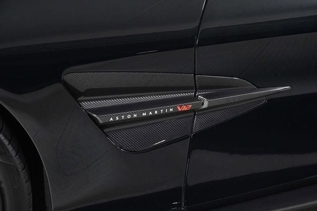 2025 Aston Martin Vanquish Coupe - 22854857 - 22