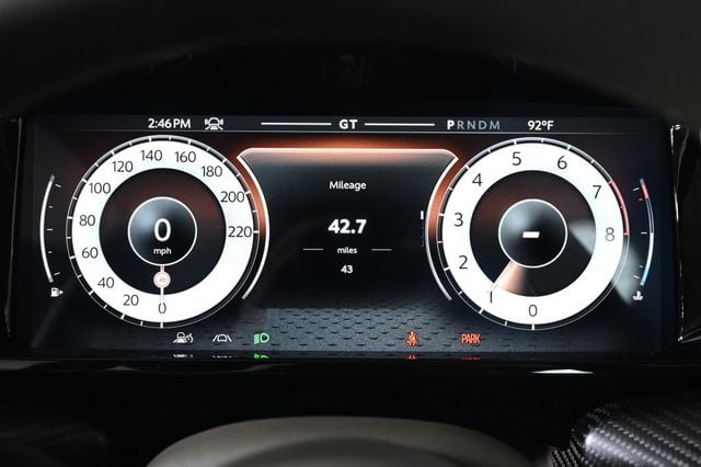 2025 Aston Martin Vanquish Coupe - 22897480 - 10