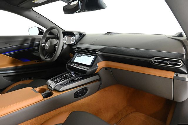 2025 Aston Martin Vanquish Coupe - 22897480 - 13