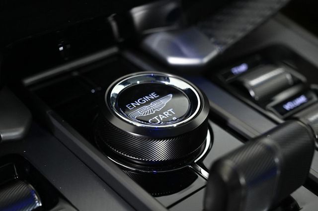 2025 Aston Martin Vanquish Coupe - 22897480 - 18