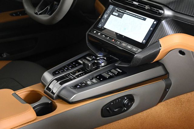 2025 Aston Martin Vanquish Coupe - 22897480 - 26
