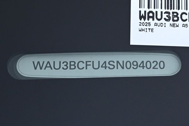 2025 Audi A5 Prestige 2.0 TFSI quattro - 22952891 - 26