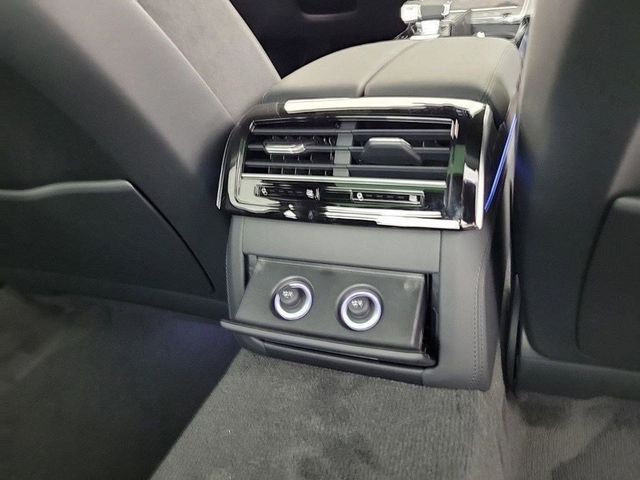2025 Audi A8 L 55 TFSI quattro - 22854687 - 15