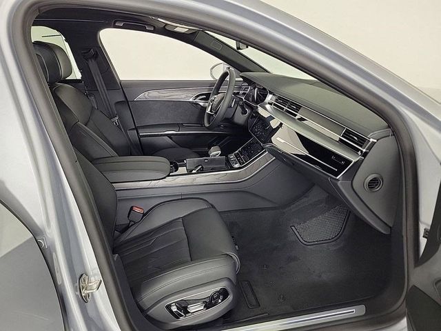 2025 Audi A8 L 55 TFSI quattro - 22981456 - 13