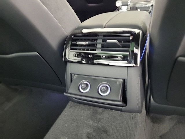 2025 Audi A8 L 55 TFSI quattro - 22981456 - 15