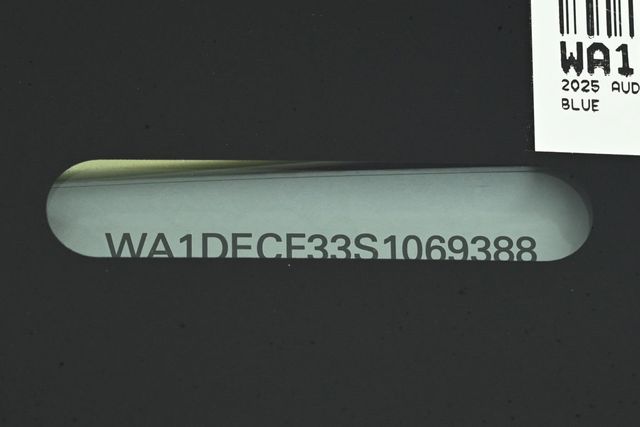 2025 Audi Q3 S line Premium 45 TFSI quattro - 22874838 - 25