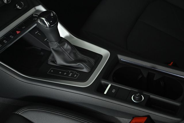 2025 Audi Q3 S line Premium 45 TFSI quattro - 22879266 - 18