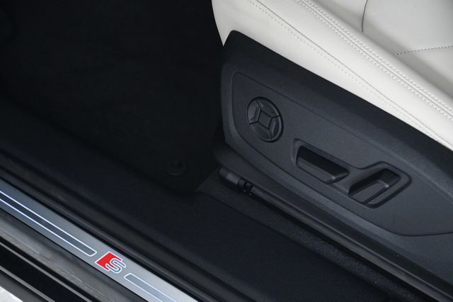 2025 Audi Q3 S line Premium 45 TFSI quattro - 22924577 - 17