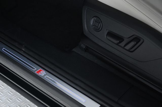 2025 Audi Q3 S line Premium 45 TFSI quattro - 22924609 - 17