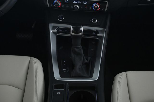 2025 Audi Q3 S line Premium 45 TFSI quattro - 22924640 - 12