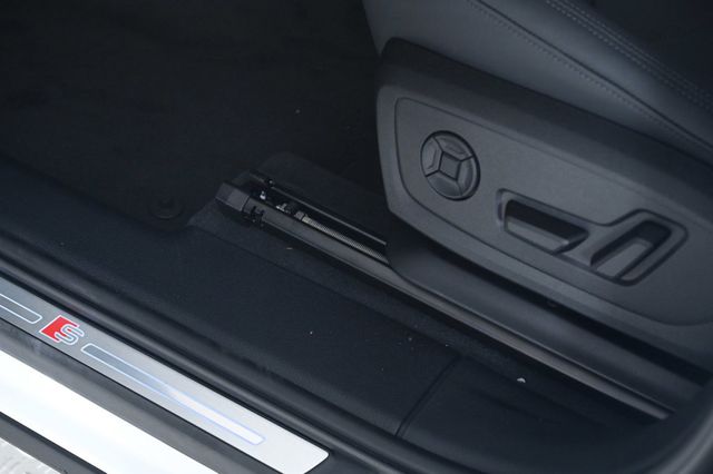 2025 Audi Q3 S line Premium 45 TFSI quattro - 22924654 - 17