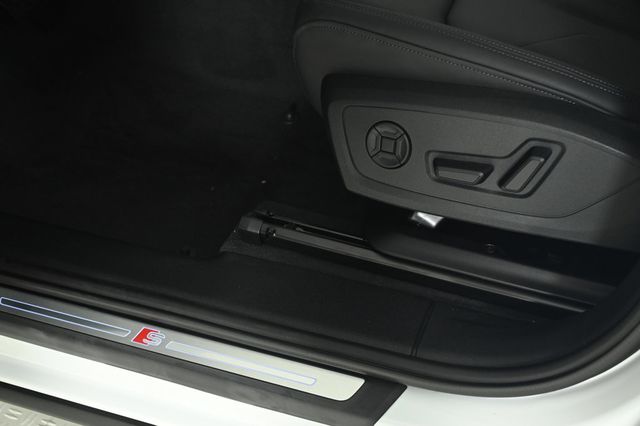 2025 Audi Q3 S line Premium 45 TFSI quattro - 22926193 - 20