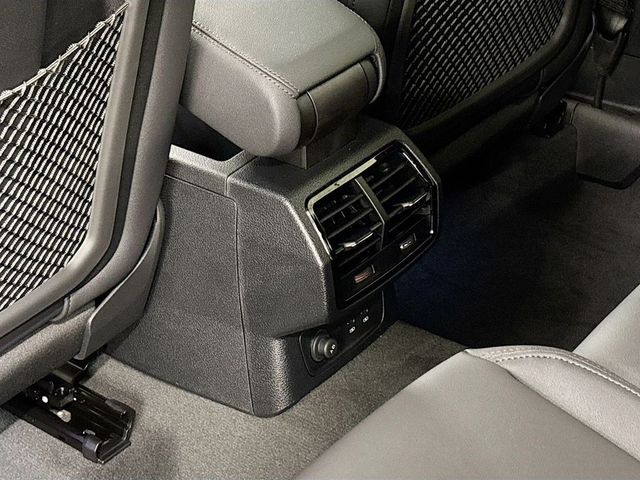 2025 Audi Q3 S line Premium 45 TFSI quattro - 22926951 - 16