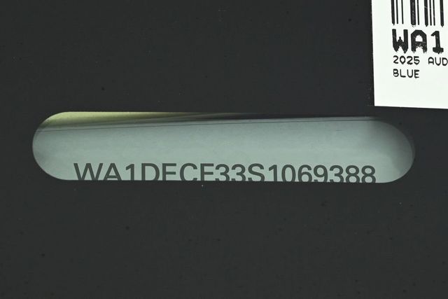 2025 Audi Q3 S line Premium 45 TFSI quattro - 22977147 - 25