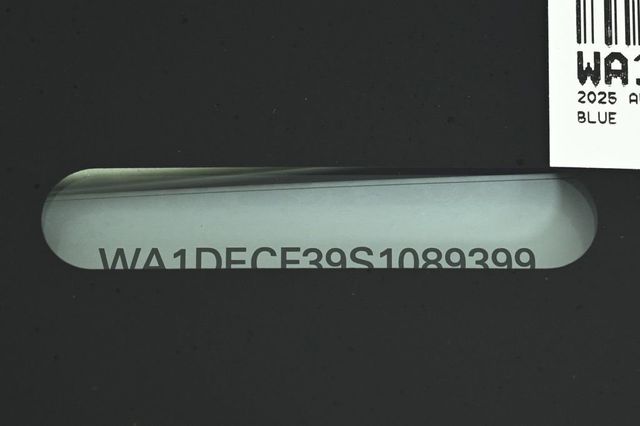 2025 Audi Q3 S line Premium 45 TFSI quattro - 22977148 - 24