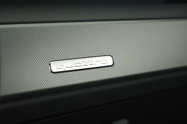 2025 Audi Q3 S line Premium 45 TFSI quattro - 22977425 - 19