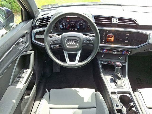 2025 Audi Q3 S line Premium 45 TFSI quattro - 22900765 - 9
