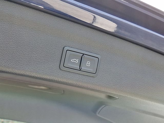 2025 Audi Q3 S line Premium 45 TFSI quattro - 22900765 - 21