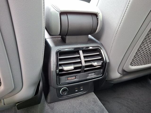 2025 Audi Q3 S line Premium 45 TFSI quattro - 22900765 - 8