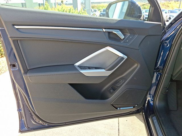 2025 Audi Q3 S line Premium 45 TFSI quattro - 22937542 - 10