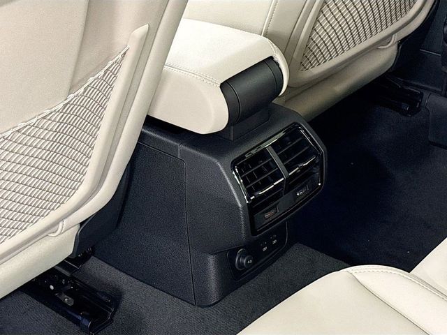 2025 Audi Q3 S line Premium Plus 45 TFSI quattro - 22926880 - 16