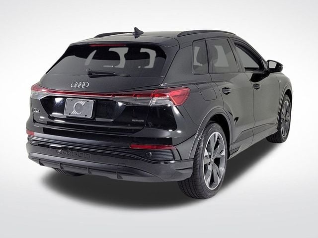 2025 Audi Q4 e-tron Premium 55 quattro - 22660335 - 4