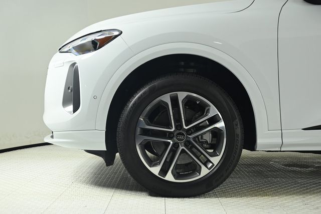 2025 Audi Q5 Premium 2.0 TFSI quattro - 22912613 - 21