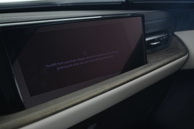 2025 Audi Q5 Prestige 2.0 TFSI quattro - 22952256 - 19