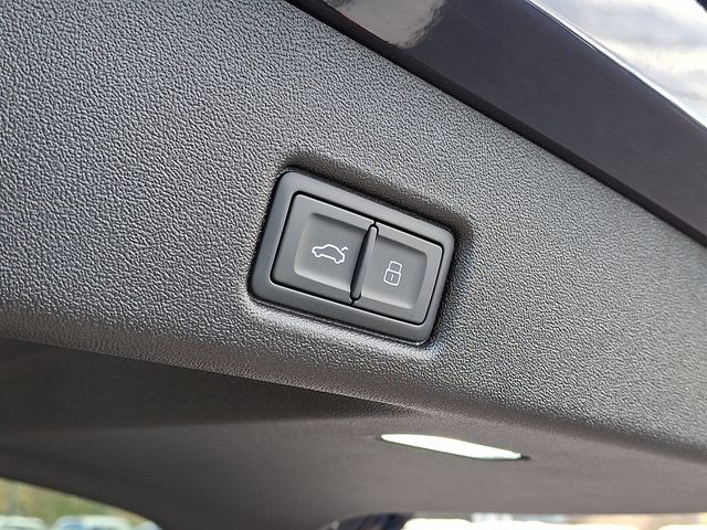 2025 Audi Q5 Prestige 2.0 TFSI quattro - 22935925 - 21