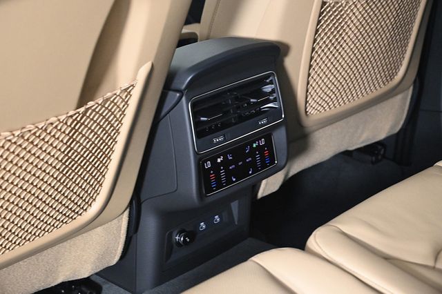 2025 Audi Q7 Premium Plus 45 TFSI quattro - 22924631 - 16