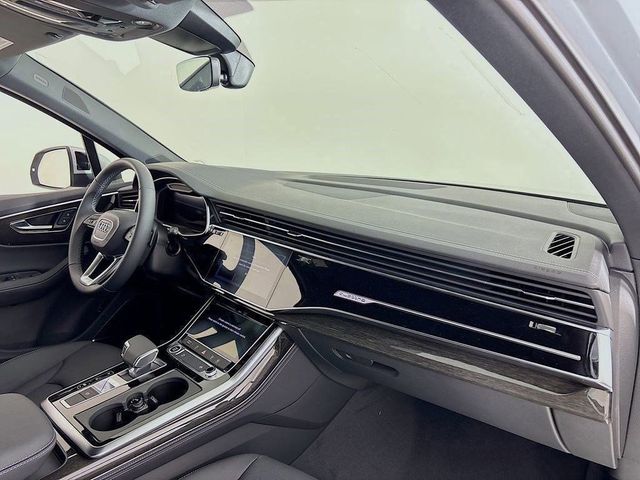 2025 Audi Q7 Premium Plus 55 TFSI quattro - 22854759 - 12