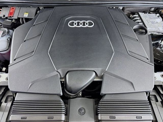 2025 Audi Q7 Premium Plus 55 TFSI quattro - 22854759 - 17
