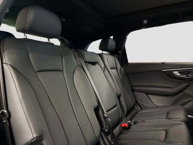 2025 Audi Q7 Premium Plus 55 TFSI quattro - 22928495 - 14