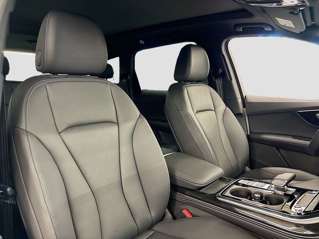 2025 Audi Q7 Premium Plus 55 TFSI quattro - 22928501 - 13