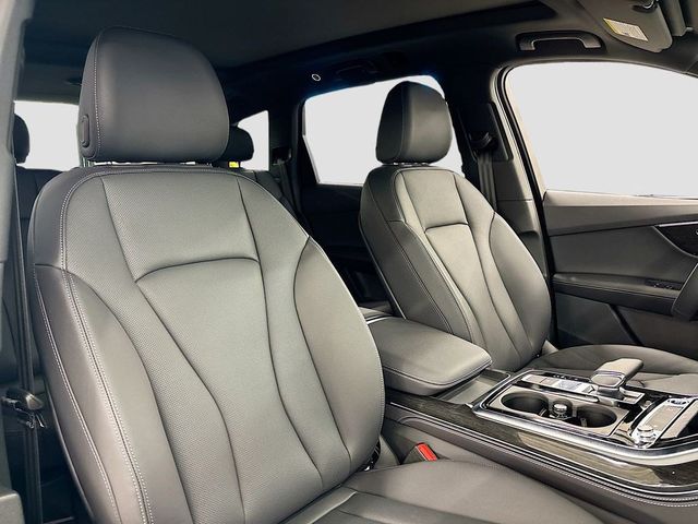 2025 Audi Q7 Premium Plus 55 TFSI quattro - 22928505 - 13