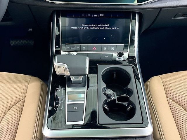 2025 Audi Q7 Premium Plus 55 TFSI quattro - 22981970 - 11