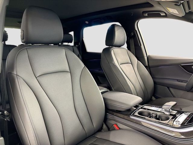 2025 Audi Q7 Premium Plus 55 TFSI quattro - 23006945 - 14