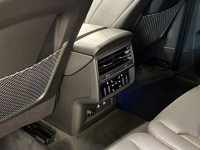 2025 Audi Q7 Premium Plus 55 TFSI quattro - 23006967 - 16