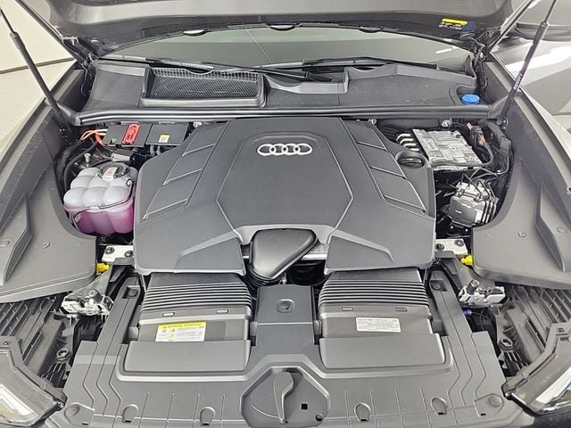 2025 Audi Q8 Premium Plus 55 TFSI quattro - 22660415 - 18