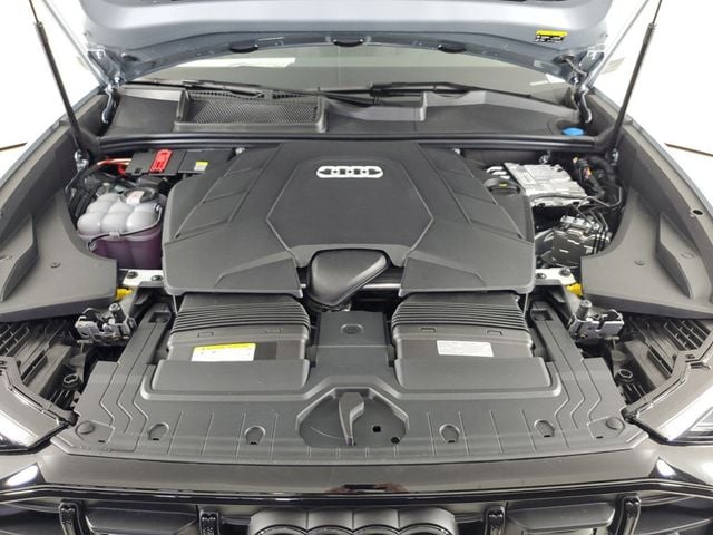 2025 Audi Q8 Premium Plus 55 TFSI quattro - 22711285 - 18